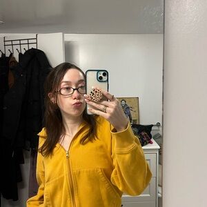 Meet your Posher, Rachel